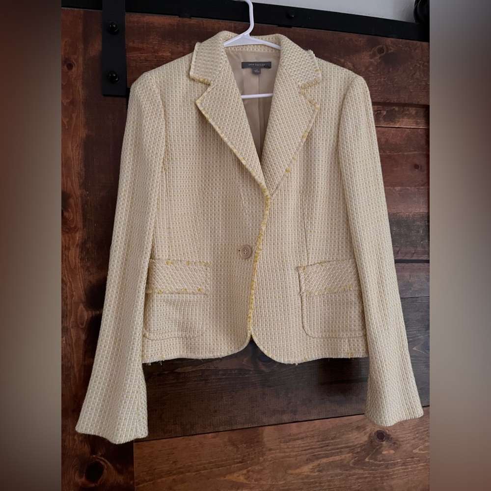 Ann Taylor butter yellow lady tweed classic blazer 8